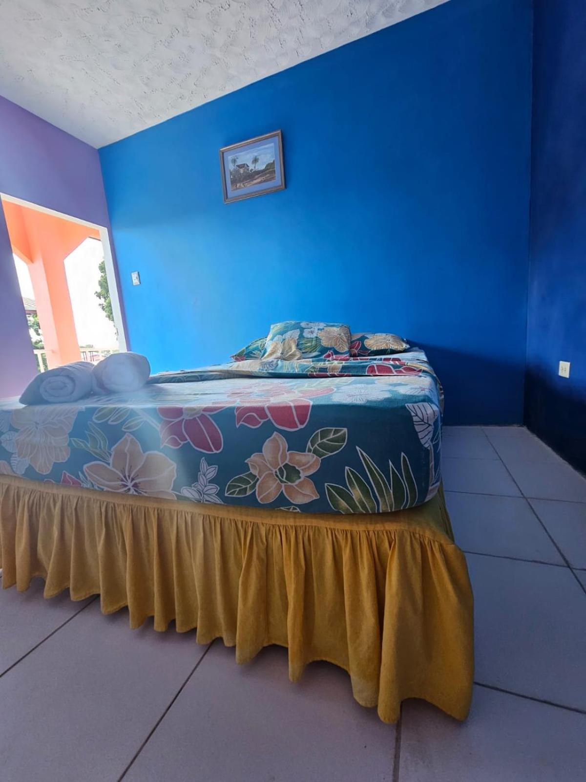 Fish Tobago Guesthouse Or Joy And Brandon Guesthouse Buccoo Номер фото